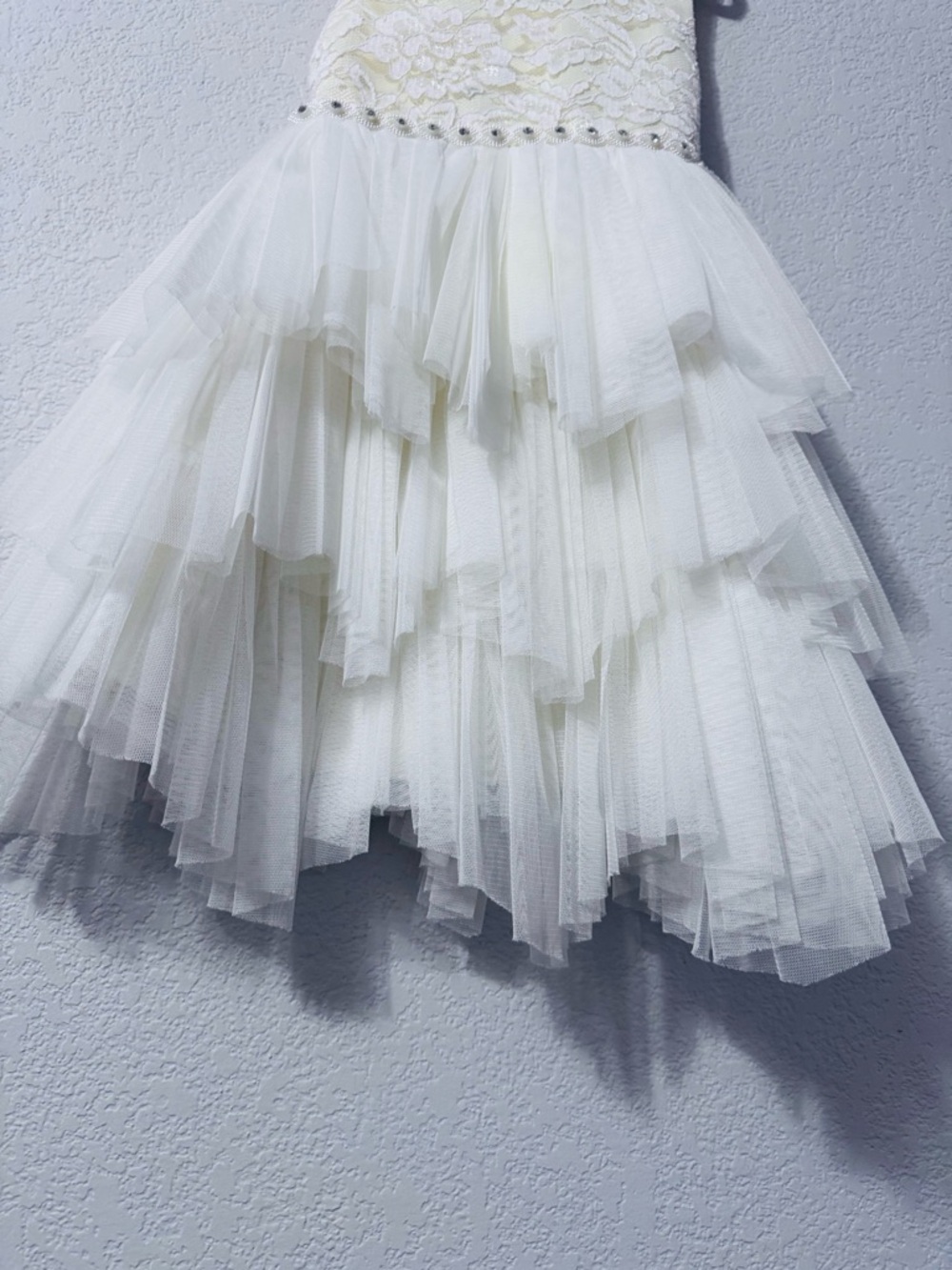 American Princess Girl’s Lace and Tiered Tulle Party Dress. Size 6. - Picture 6 of 13